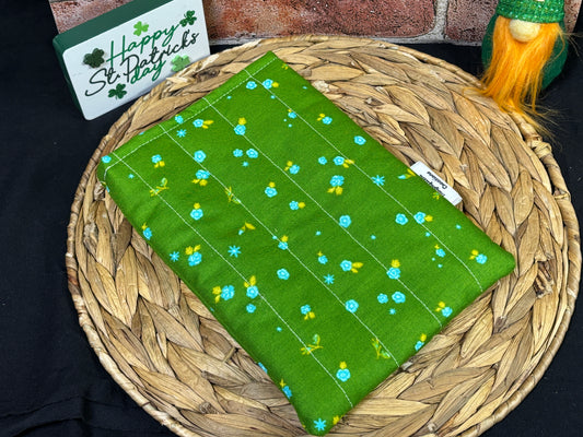 Green and Gold Flower Book Sleeve