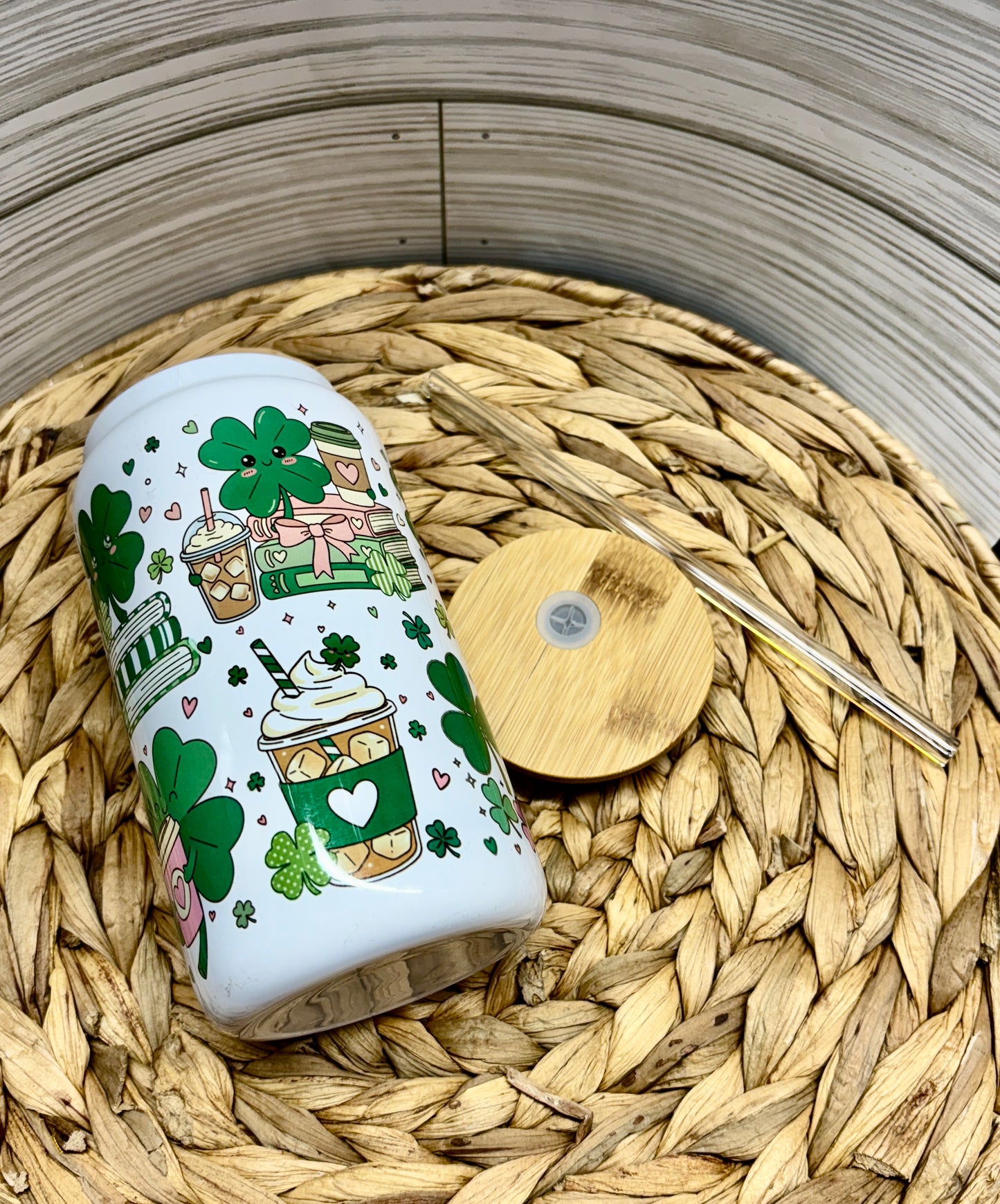 Lucky Book Shamrock Glass Tumbler