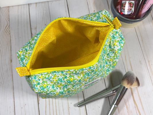 The Spring Green Everything Bag