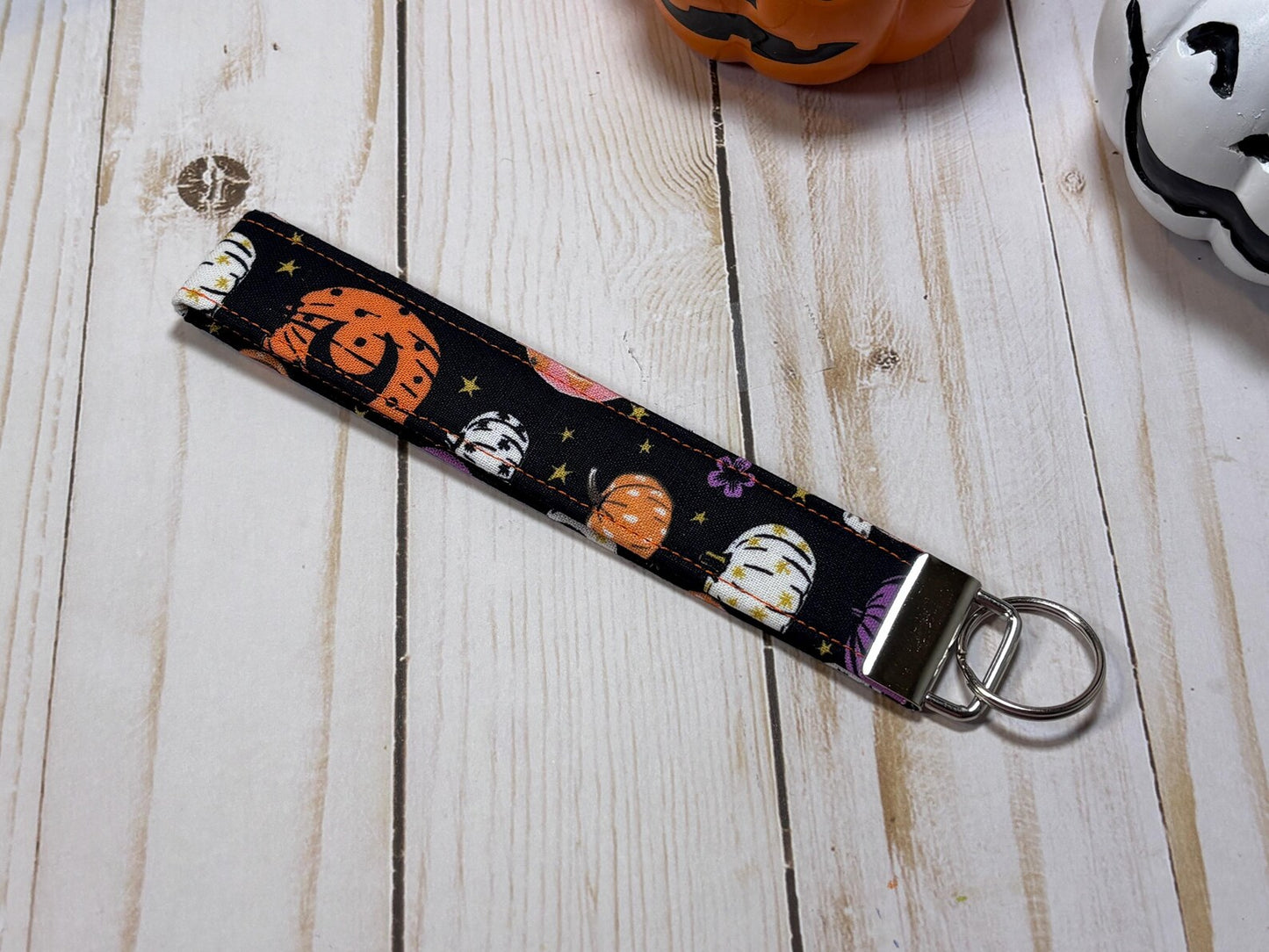 Pumpkin Stars Keychain